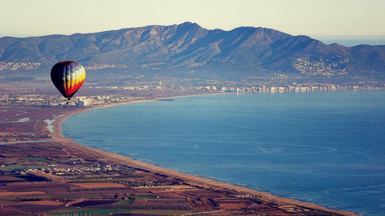 Holidays Penthouse Vues Panoramiques Sur Le Port Naval,Un Sejour Elegant Assure " Wifi Parquing Gratuit Roses Esterno foto