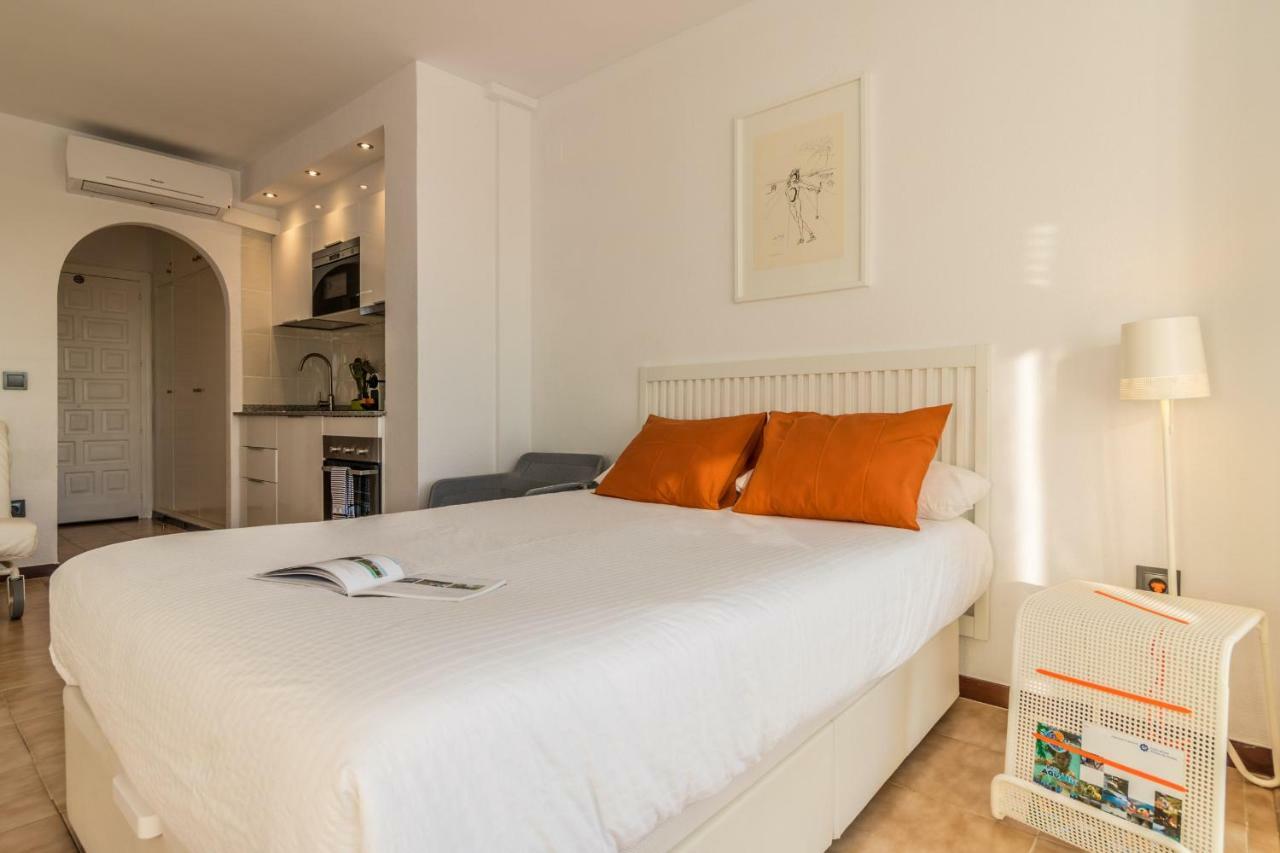 Holidays Penthouse Vues Panoramiques Sur Le Port Naval,Un Sejour Elegant Assure " Wifi Parquing Gratuit Roses Esterno foto